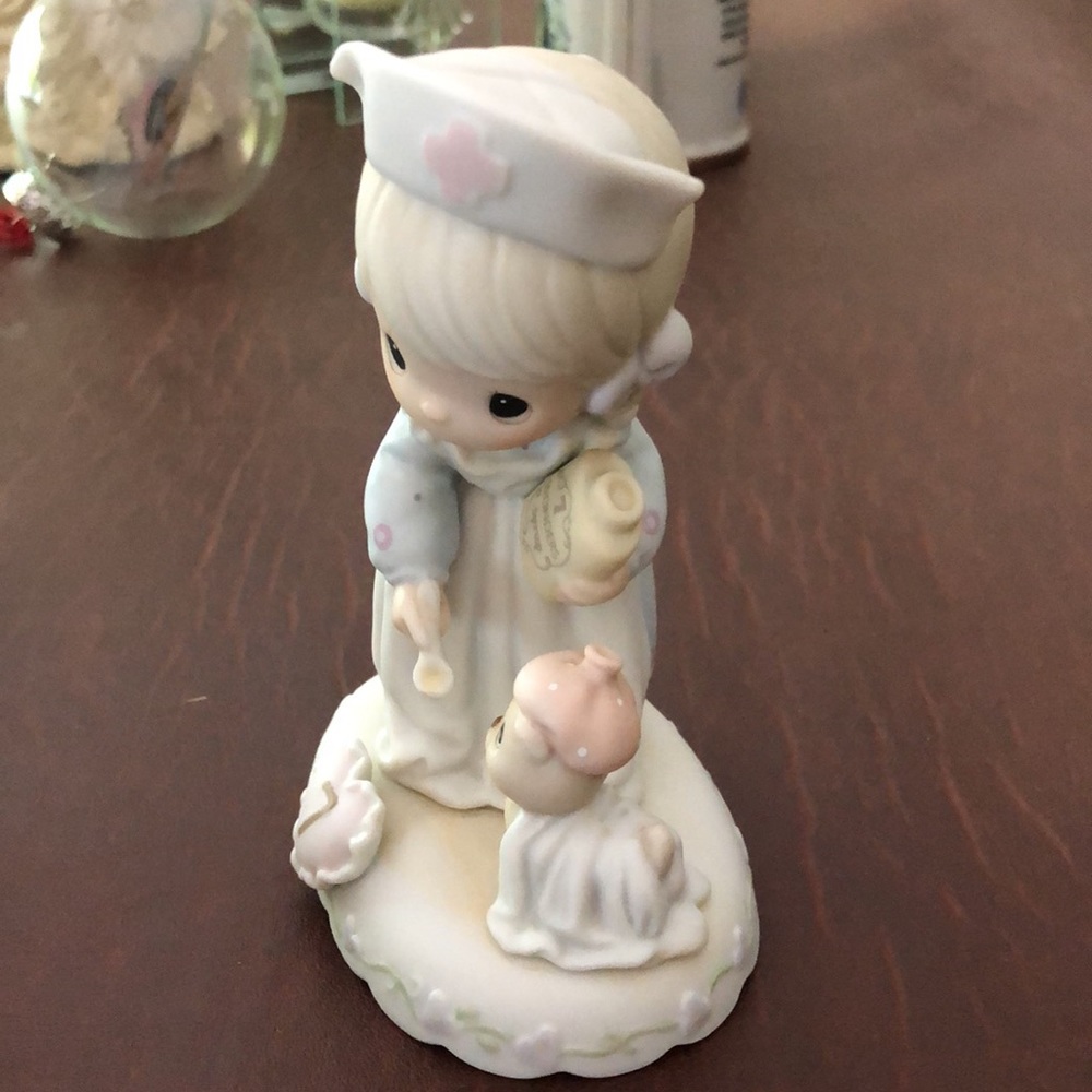 Precious moments - Picture 2 of 3